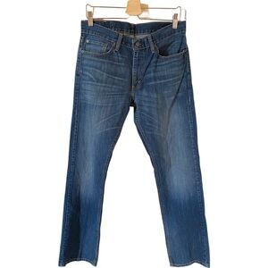 Levi’s Strauss 514 jeans. Size: 32 x 34. Medium blue.